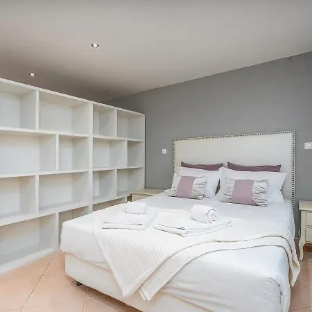 Tourismer Апартаменты *