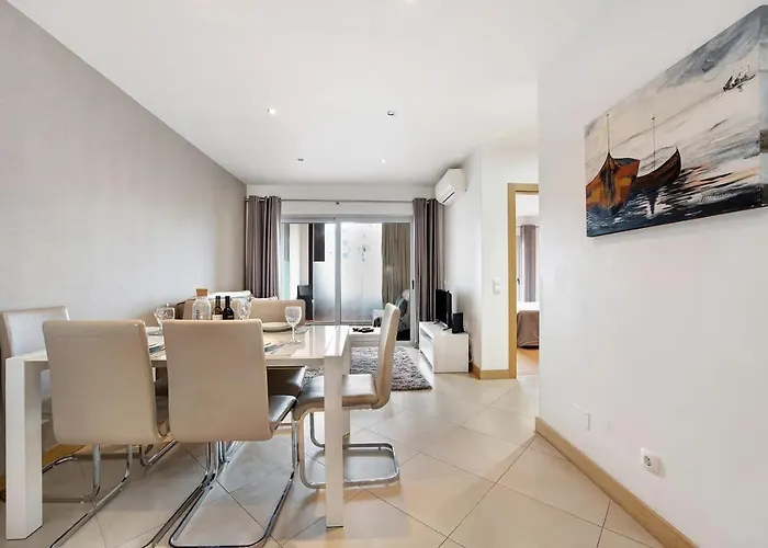 アパート Tourismer